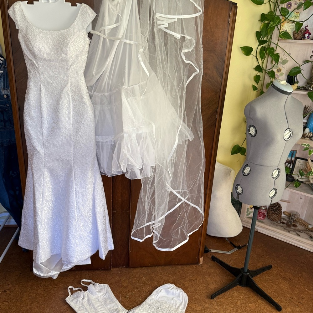 Vintage 90s wedding dress Bundle